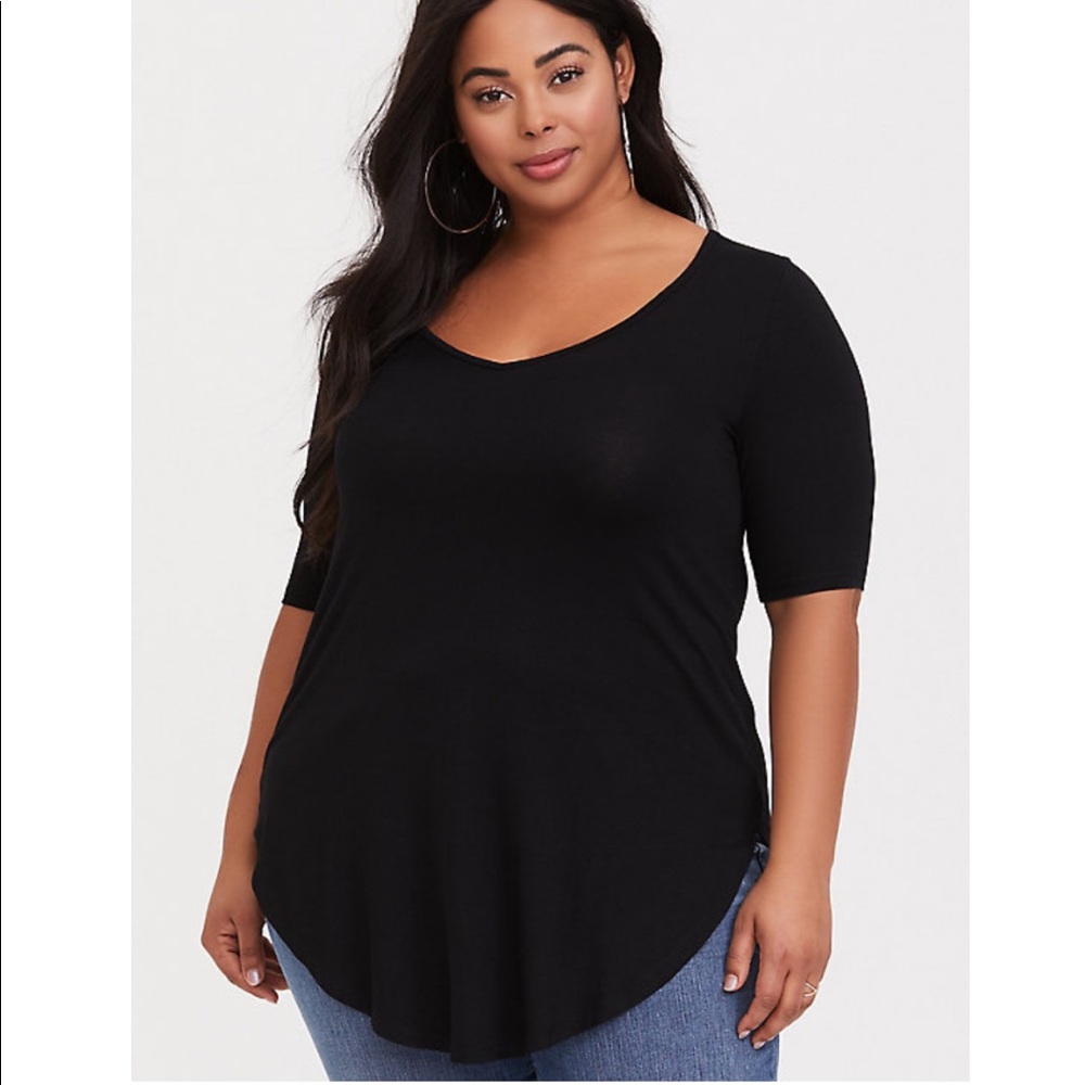 Torrid Black V-Neck Long Tunic Tee